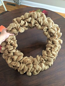 How To Make A Fall Burlap Bubble Wreath - Sobremesa Stories